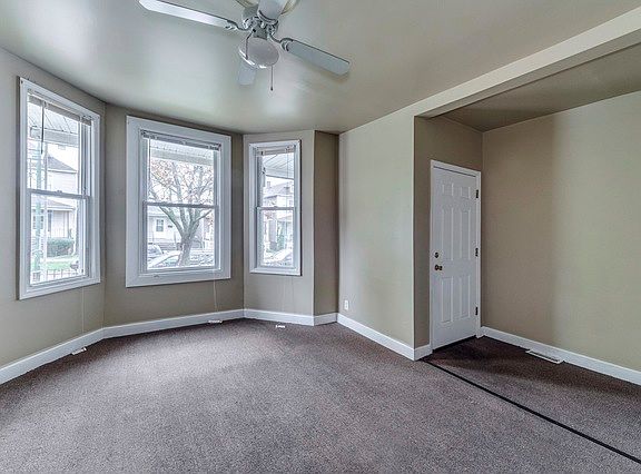 3rd image of 8423 S Brandon Ave