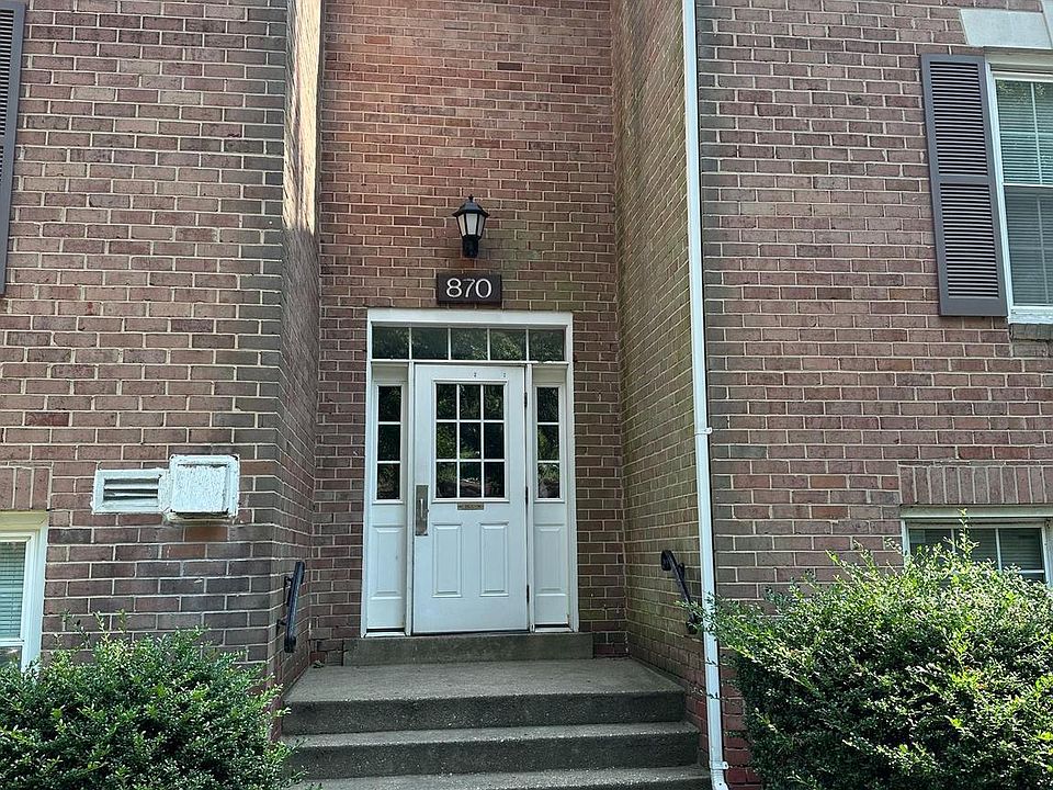 2nd image of 870 Quince Orchard Blvd #P1