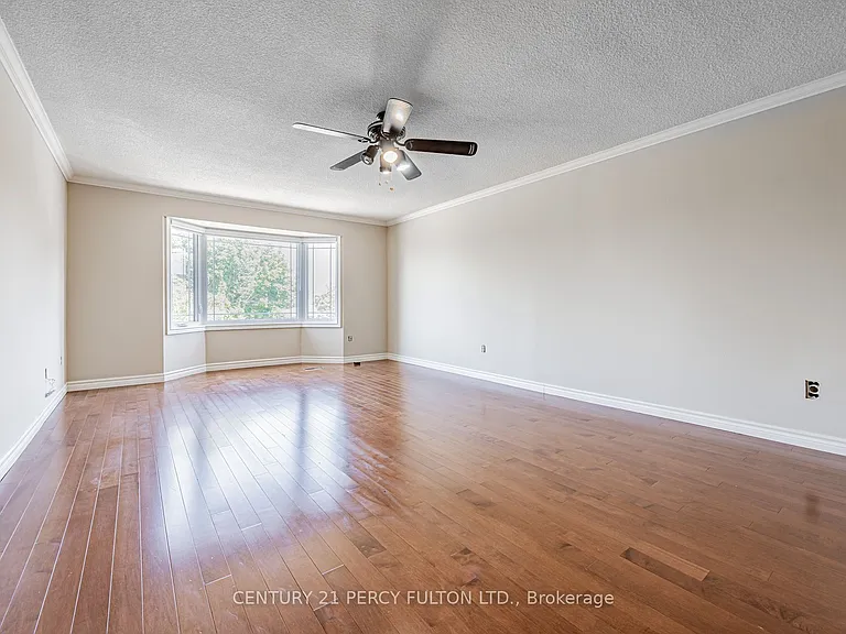 81 Ennisclare Pl — Photo 22