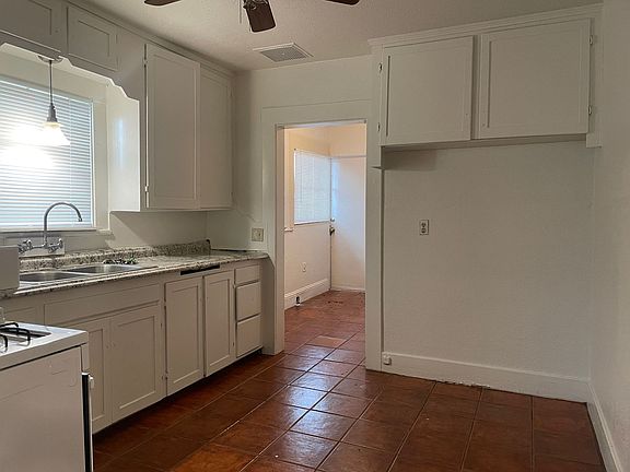 5th image of 2005 N Fruit Ave