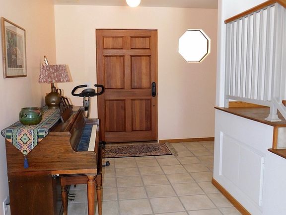 5th image of 1947 E Joy Ln