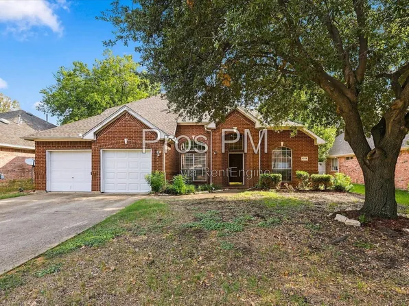 4724 Lincolnshire Dr, Grand Prairie, TX 75052