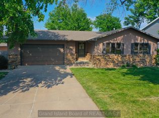 2429 N Wheeler Ave, Grand Island, NE 68801
