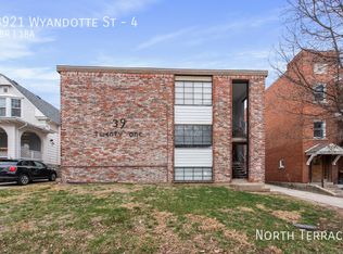 3921 Wyandotte St APT 4, Kansas City, MO 64111