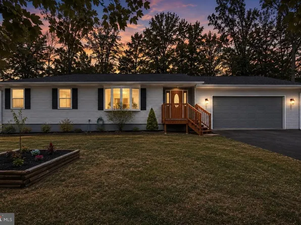808 Mount Pleasant Dr, Locust Grove, VA 22508