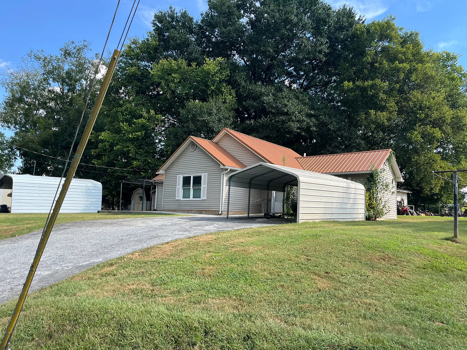 2 bed, 1354 sqft, $1,600 — Photo 3