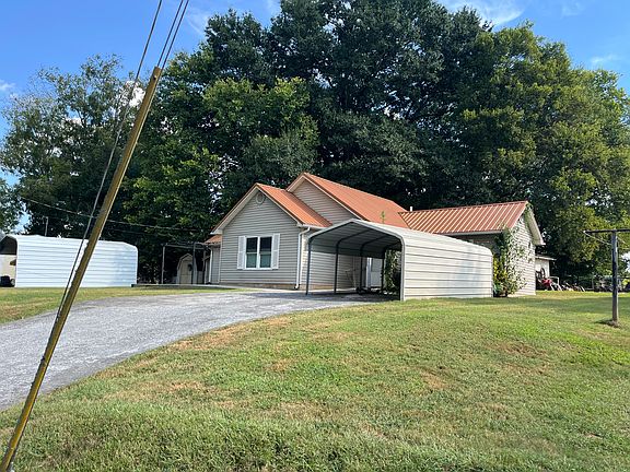 3rd image of 405 Beardshire St