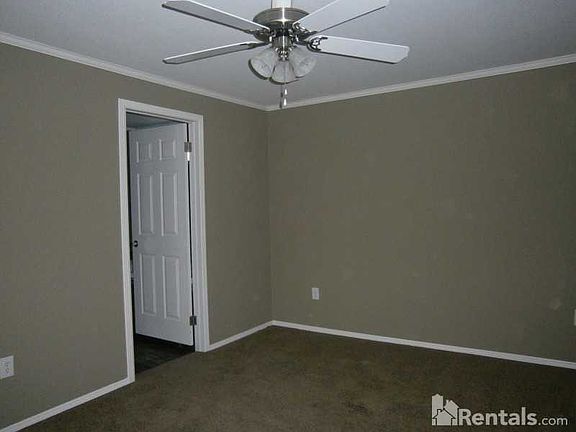 4th image of 1108 Venture Ln
