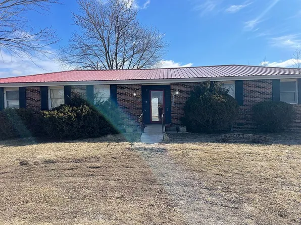 31642 Lacquer Ave, Macon, MO 63552