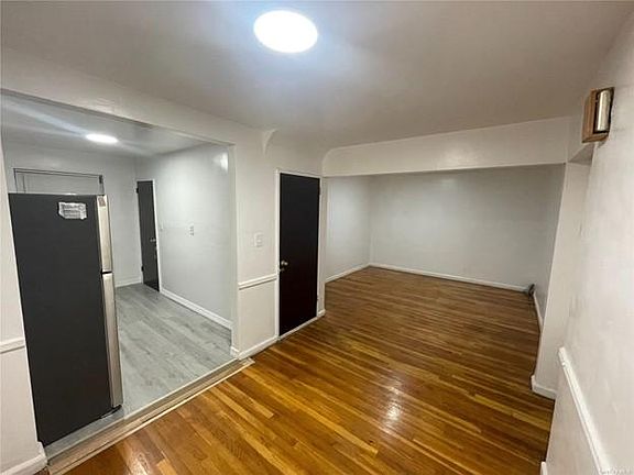 2nd image of 65-28 Utopia Pkwy Floor 1