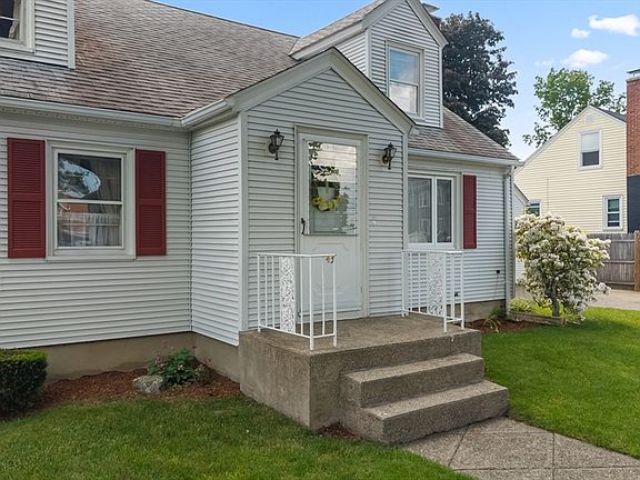4th image of 43 Rowena St