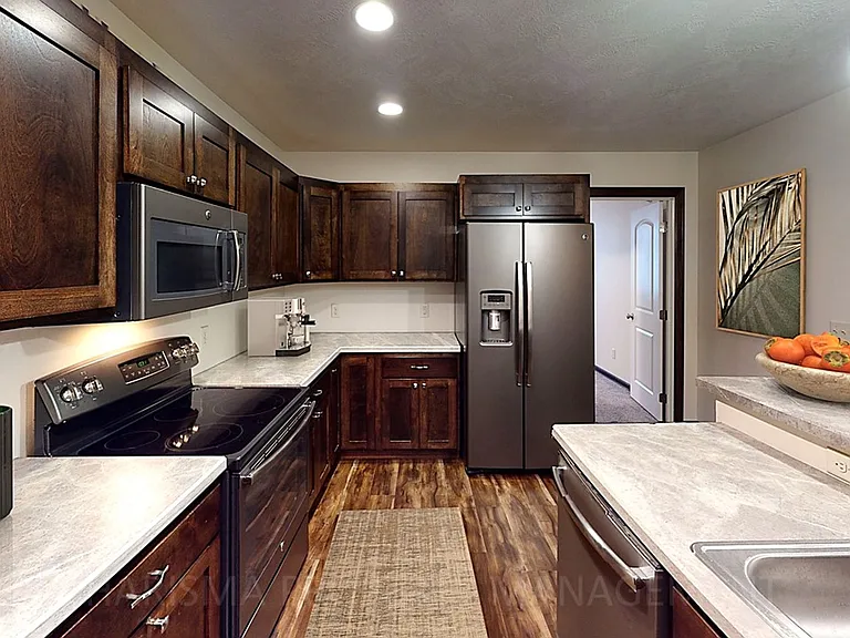Parkside Townhomes — Photo 9