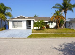 2211 Harrison Dr, Holiday, FL 34691