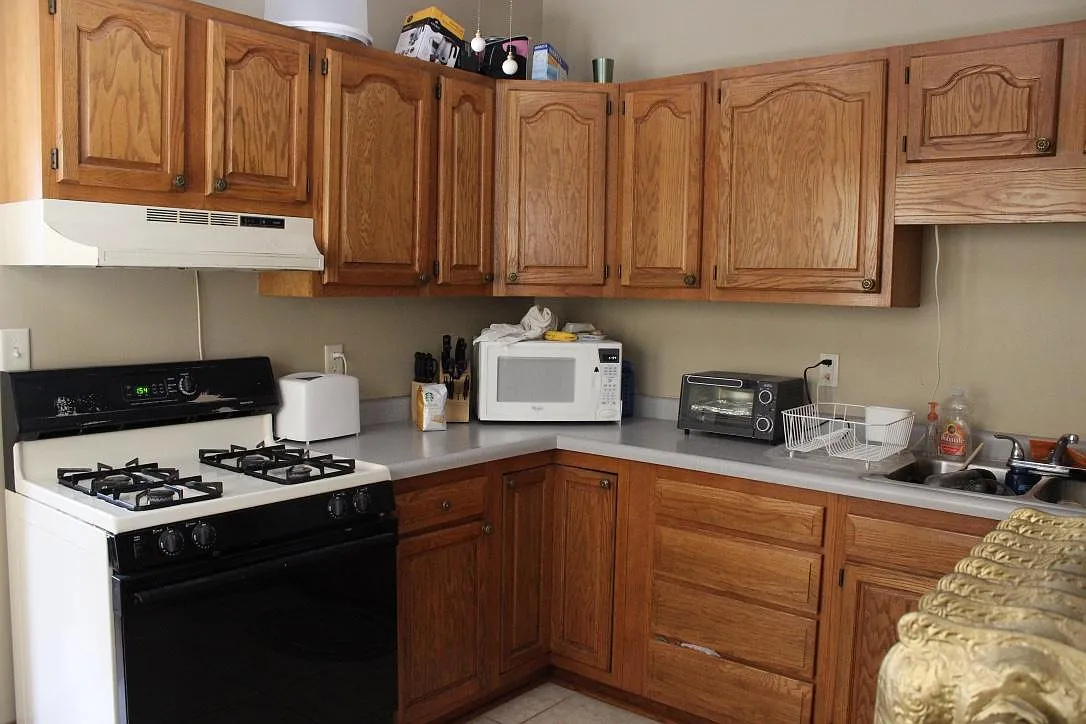 2 bed, 1000 sqft, $1,495 — Photo 3