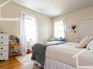 17 Fuller St #4, Brookline, MA 02446