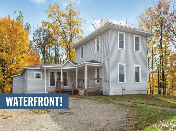 104 Grand St, Allegan, MI 49010