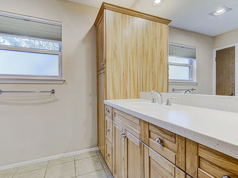 11803 Hyacinth Dr — Photo 18