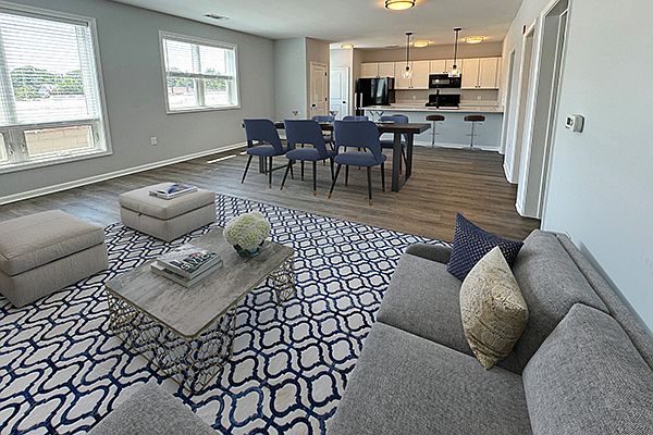 1st image of 608 Castle St #202