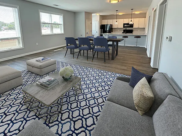 608 Castle St #202, Wilmington, NC 28401