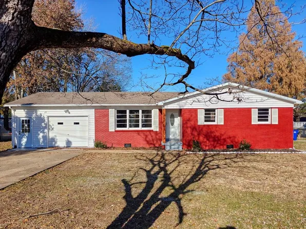 60 Bertha St, Mc Kenzie, TN 38201