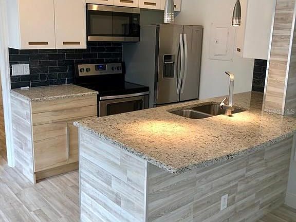 4th image of 2585 Grassy Point Dr Unit 111