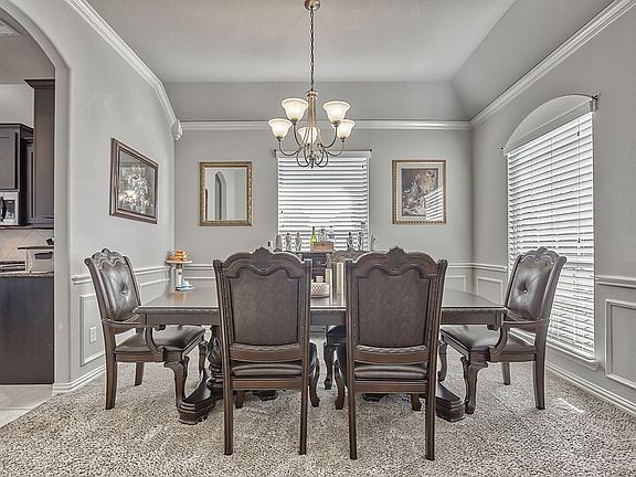 5th image of 201 Brentwood Dr