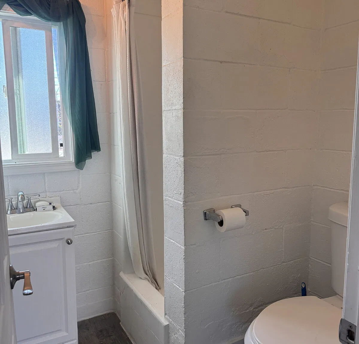 9509 Folsom Blvd — Photo 3