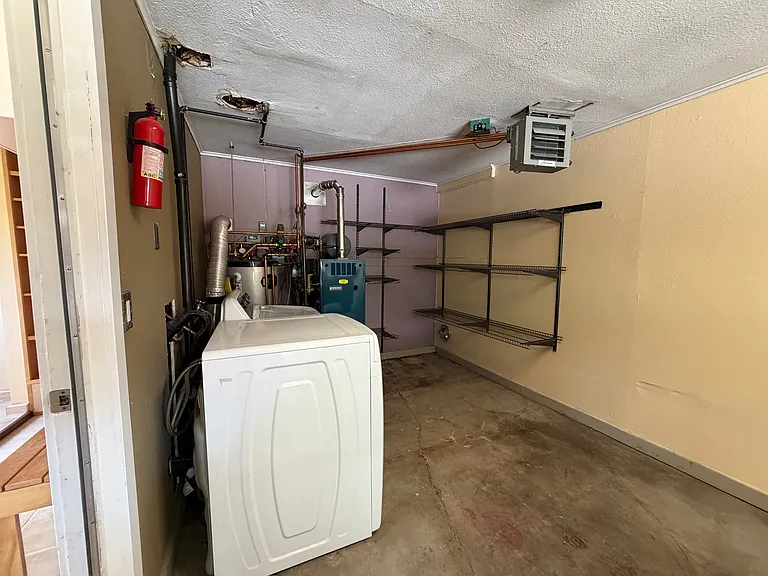 1419 Airport Heights Dr — Photo 16