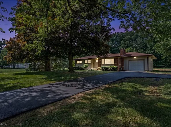 1709 Berna Rd, Akron, OH 44312