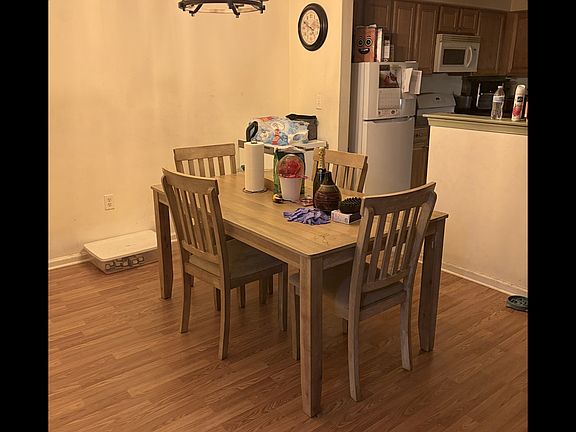 2nd image of 1018 Dogwood Ct #1018