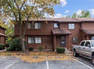 28 Cedar Grove Ct #B, Saint Charles, MO