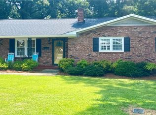 7 Carlisle Dr, Honea Path, SC 29654