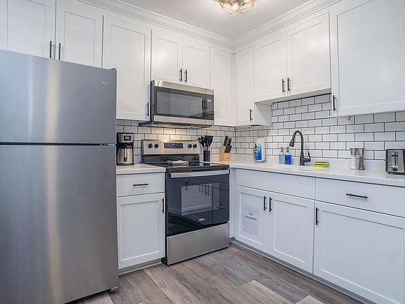 5th image of 1121 Hillside Ave #1-6