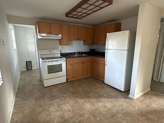 3rd image of 5932 15th St