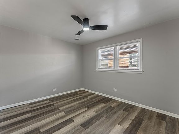 4th image of 2054 N Narragansett Ave Unit 2