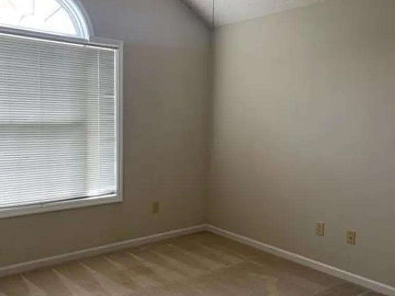118 Todd Dr — Photo 9