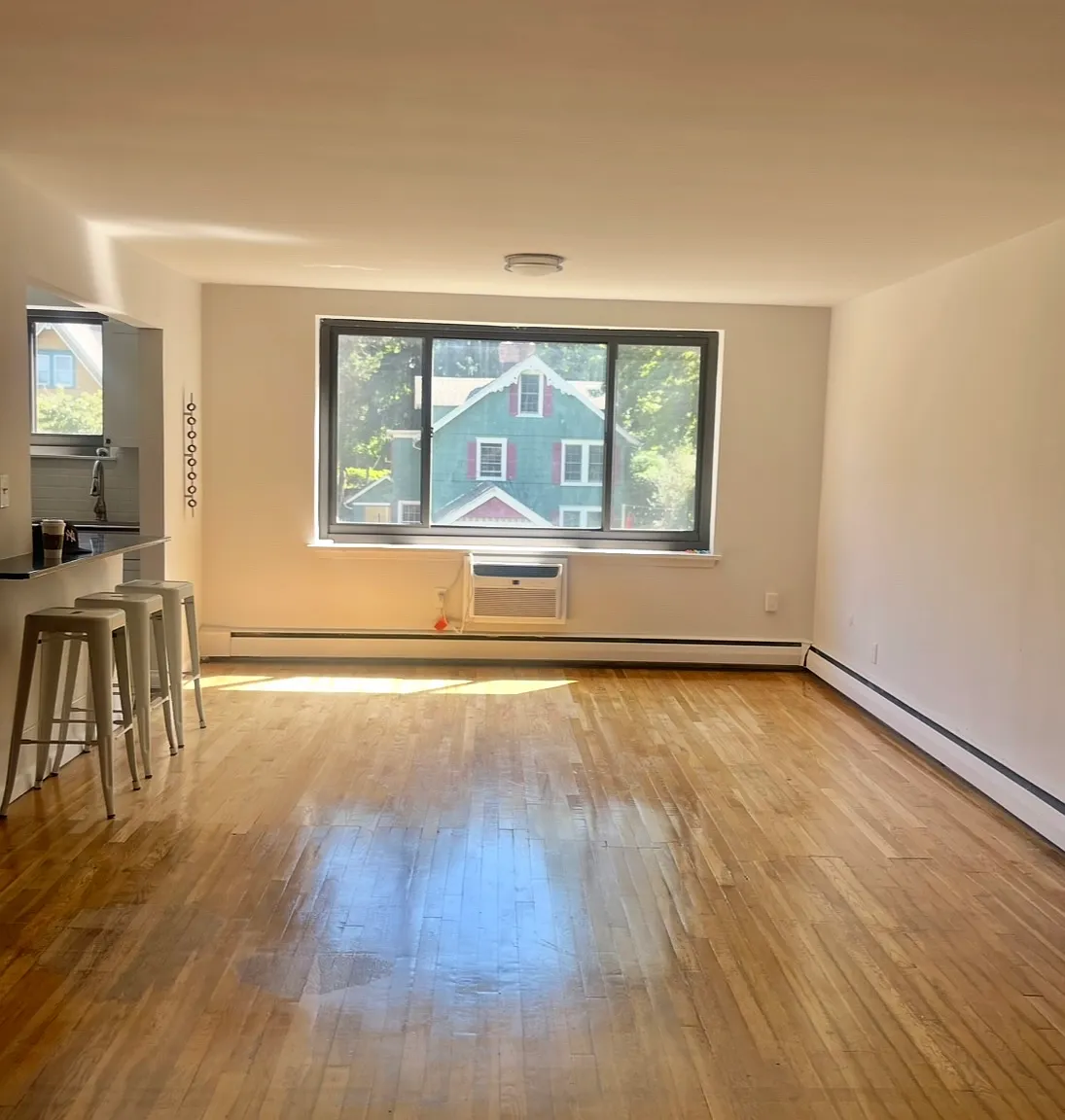 410 Irvington Avenue — Photo 2