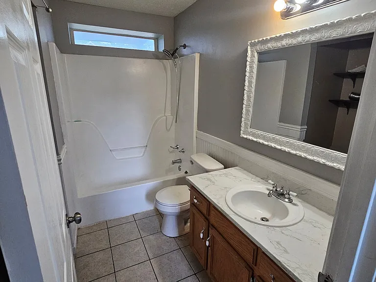 3010 Creekview Ln — Photo 12