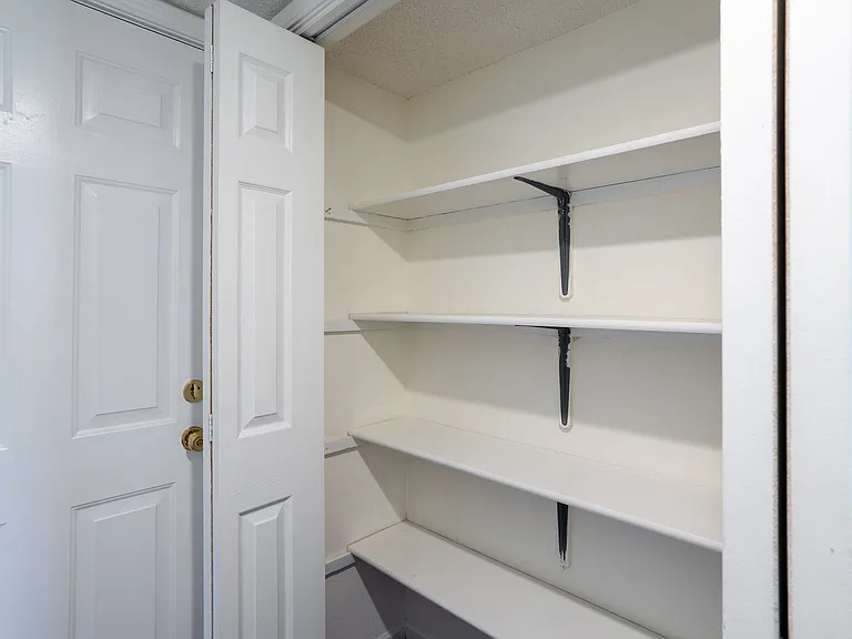 4401-4403 Cheryl Ct. — Photo 26