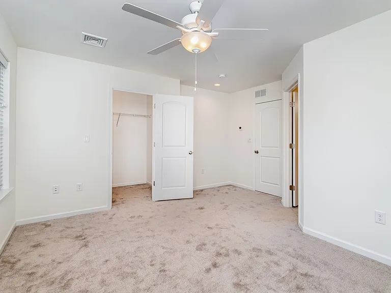 154 High Pointe Dr — Photo 14