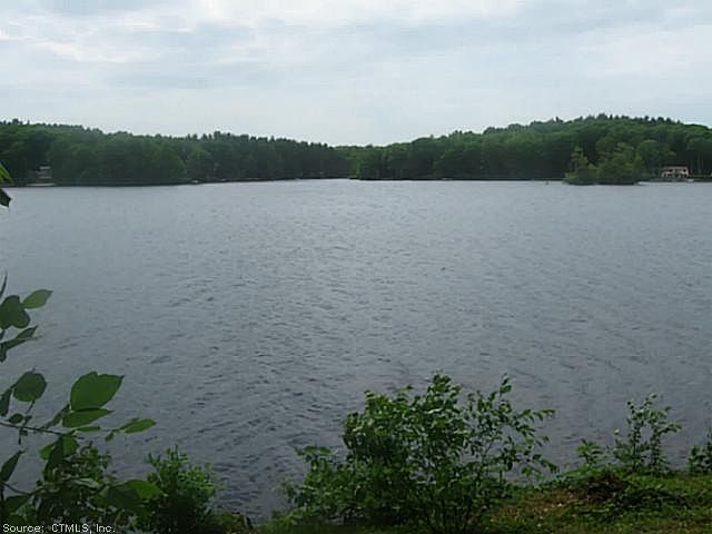 2nd image of 36 Beaver Dam Rd