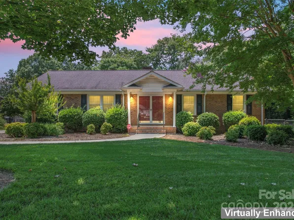 2715 Kennetuck Ct, Charlotte, NC 28273