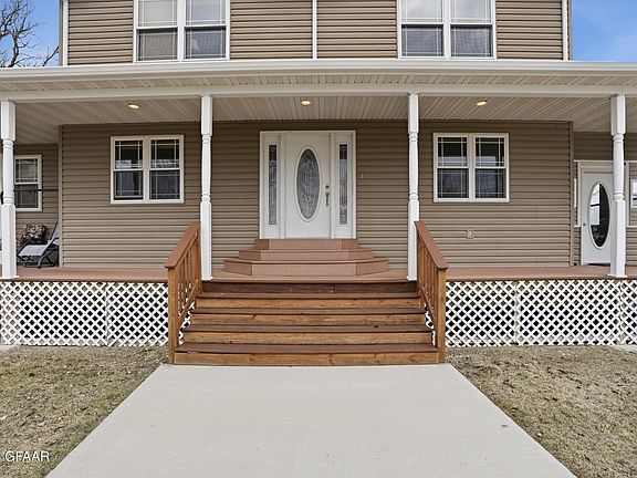 2nd image of 21436 200th Ave NE