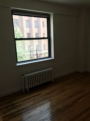 Rented by ITW Real Estate | media 33