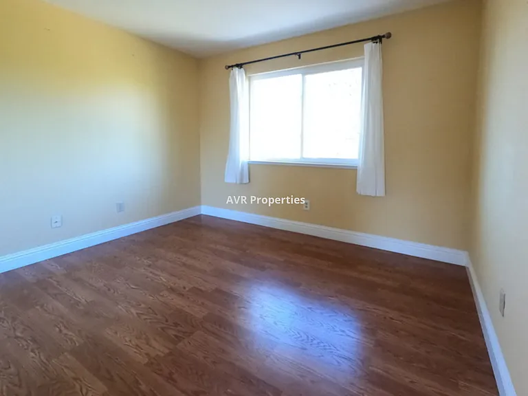 1337 Morning Glory Cir — Photo 9