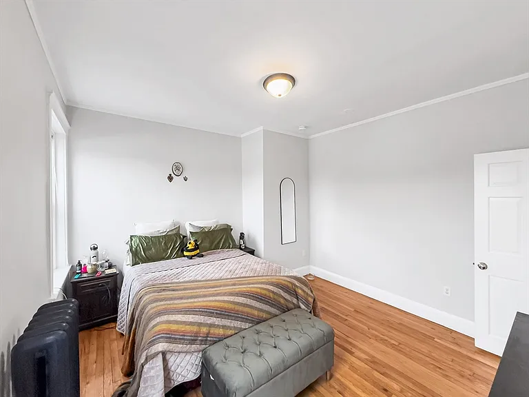 593 Centre St #3 — Photo 9