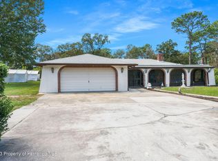 10456 Yellowstone Ave, Weeki Wachee, FL 34614
