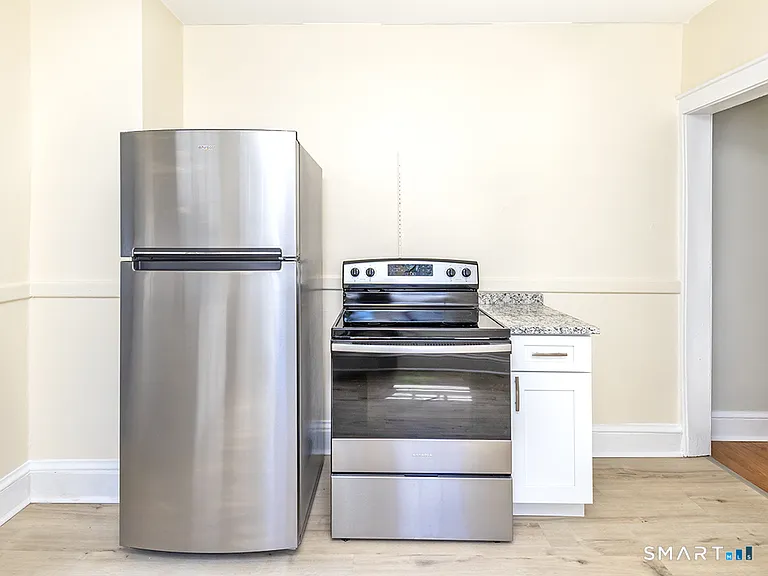 89 Maplewood Ave #1 — Photo 16