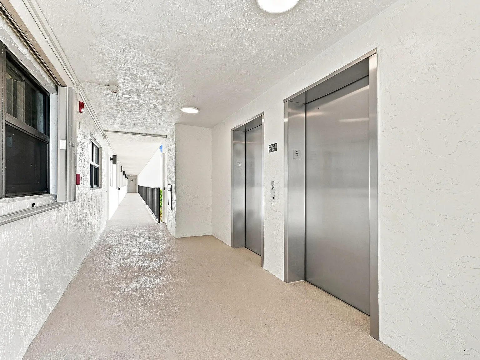 2 bed, 2.0 bath, 1021 sqft, $2,900 — Photo 3
