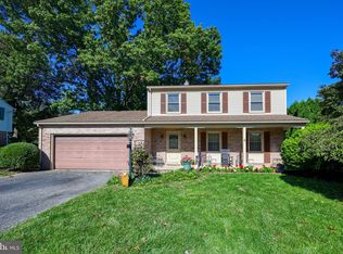 343 Longmeadow Rd, Lancaster, PA 17601